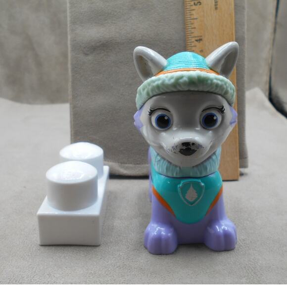 Ionix Jr. Paw Patrol Everest (Husky) Replacement Figure - Picture 7 of 8